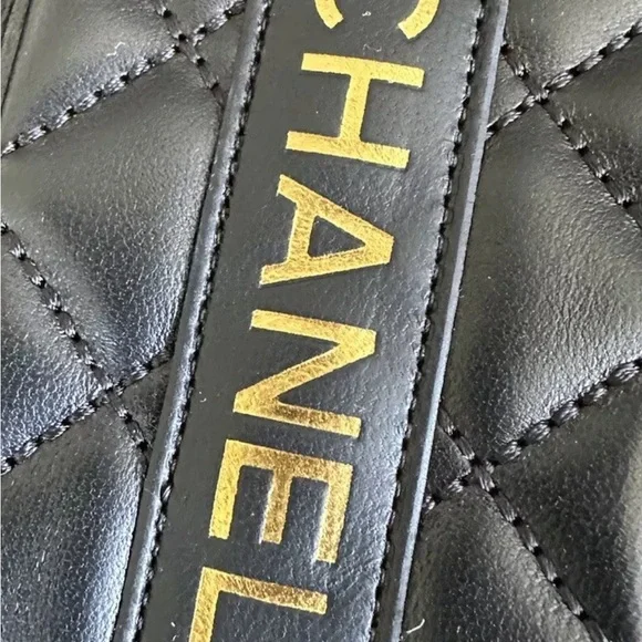 NEW CHANEL Black Chain Gold CC Logo Quilted Mules Slide w/Receipt - Picture 11 of 12